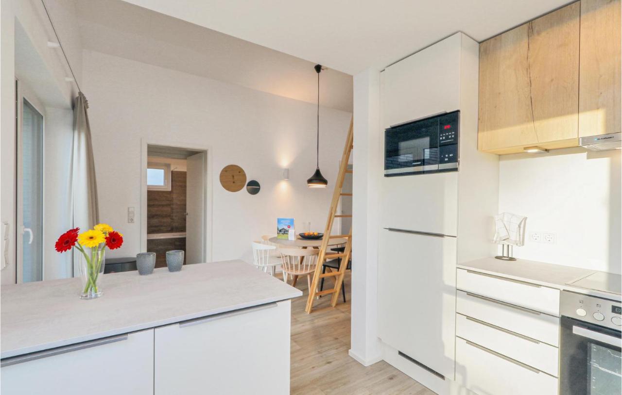 Gorgeous Home In Lembruch-Duemmer See With Kitchen Luaran gambar