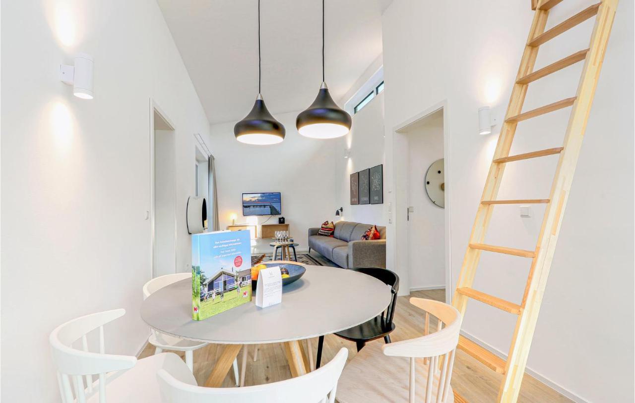 Gorgeous Home In Lembruch-Duemmer See With Kitchen Luaran gambar
