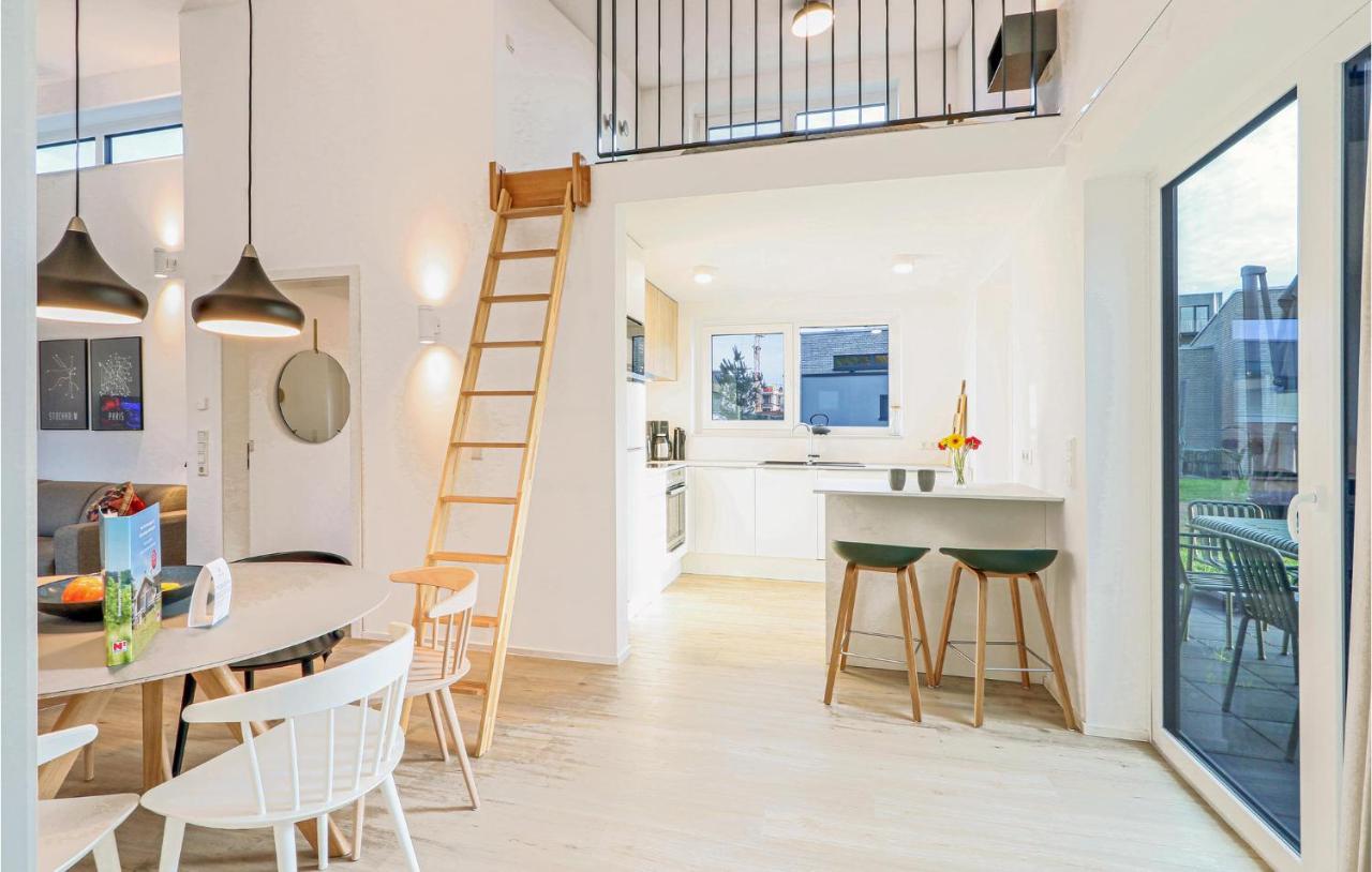 Gorgeous Home In Lembruch-Duemmer See With Kitchen Luaran gambar