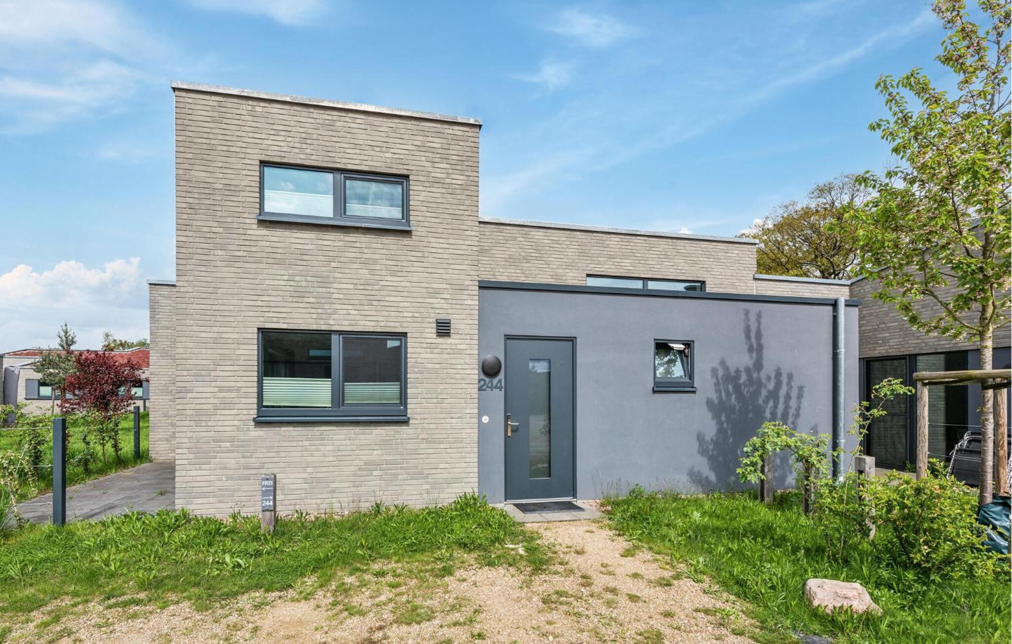 Gorgeous Home In Lembruch-Duemmer See With Kitchen Luaran gambar